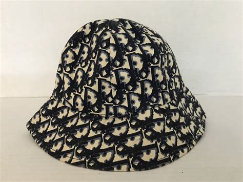 christian dior fisherman hat